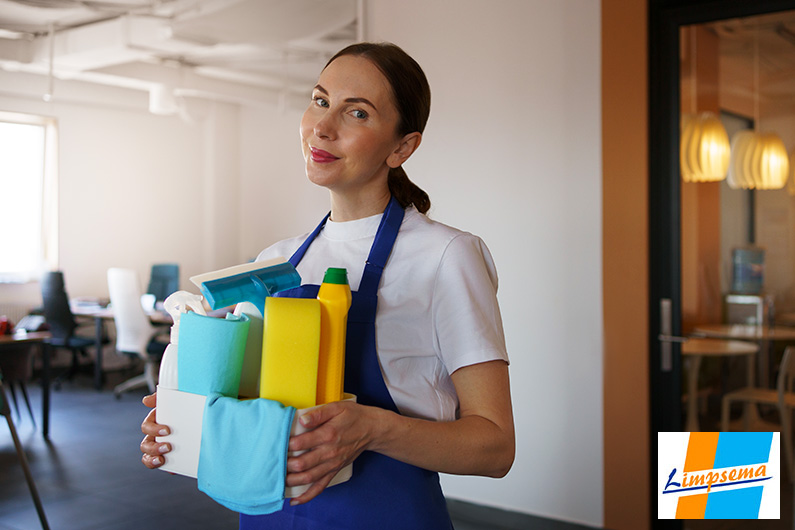 ¿Por qué es importante la formación del personal de limpieza profesional?